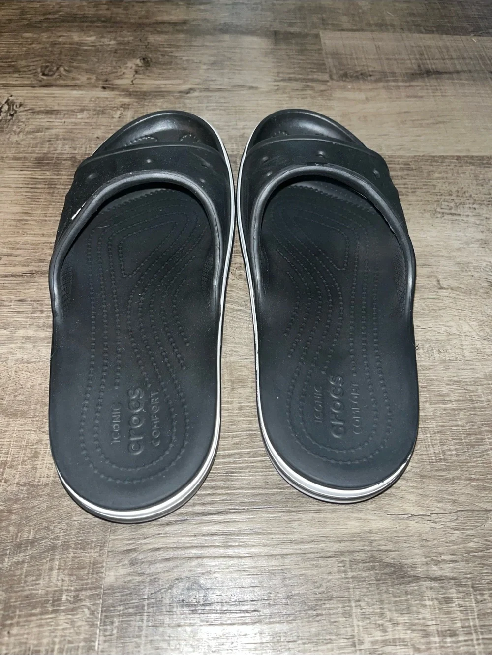 Crocs Bayaband Unisex Slide Sandal Size 8W 6M Black White Waterproof EUC Slip On - Picture 3 of 5